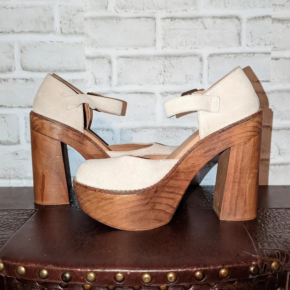 FreeBird Poppy Y2K Platform Maryjane Pumps W/ Ankle Straps Cream Taupe size 9